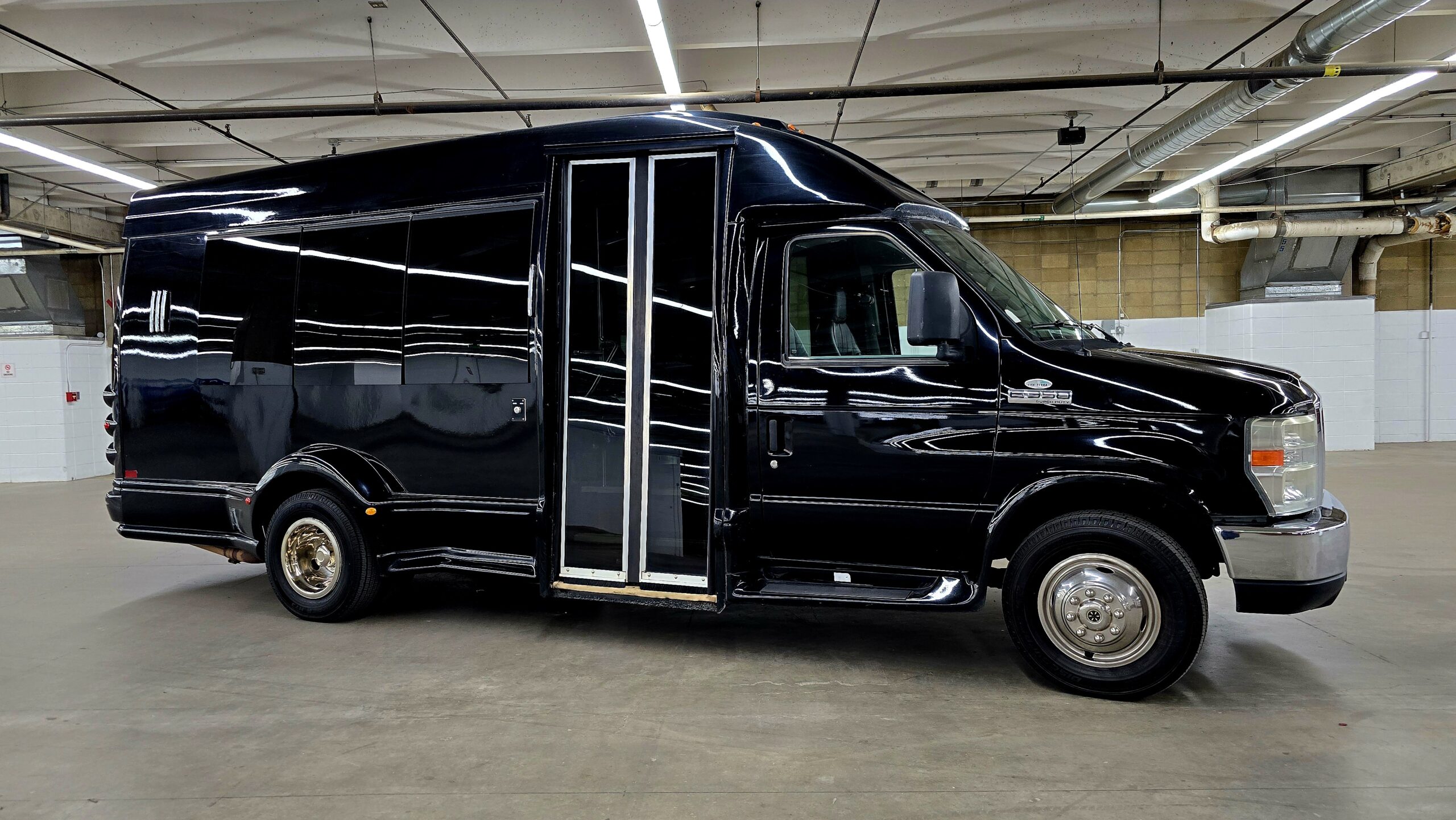 party bus rental fleet